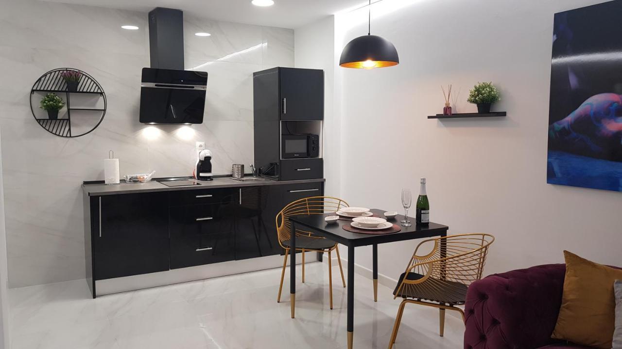 Apartamento Pepi Puerto (Adults Only) 산타 폴라 외부 사진
